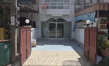 Reihenhaus zum Kauf mit 2 Zimmer in Mueang Samut Prakan, Samut Prakan