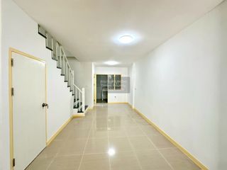 For sale 3 ベッドルーム townhouse in Sai Noi, Nonthaburi