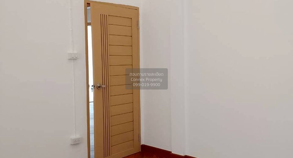 For sale 2 bedrooms house in Wang Thonglang, Bangkok