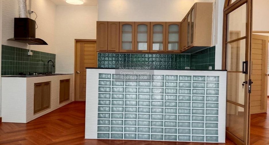 For sale 2 bedrooms house in Wang Thonglang, Bangkok