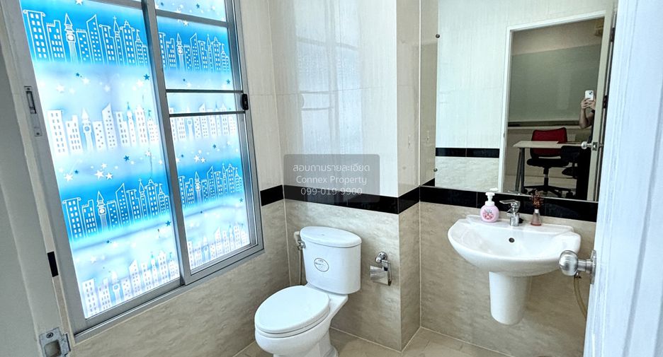 Casa adosada en venta de 6 habitaciones en Chatuchak, Bangkok