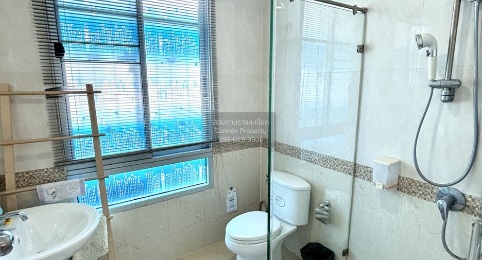 Casa adosada en venta de 6 habitaciones en Chatuchak, Bangkok