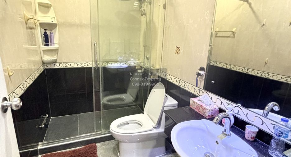 Casa adosada en venta de 6 habitaciones en Chatuchak, Bangkok