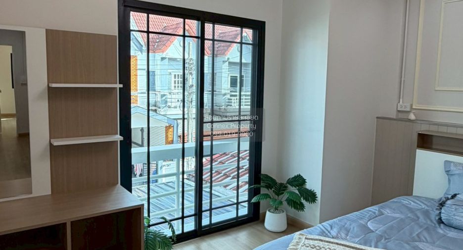 À vendre 2 chambres maison de ville à Sai Mai, Bangkok