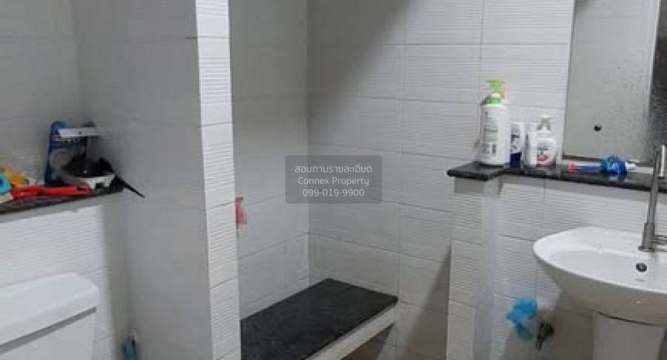 For sale 3 ベッドルーム townhouse in Pak Kret, Nonthaburi