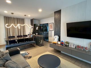 Casa en venta de 3 habitaciones en Bang Sao Thong, Samut Prakan