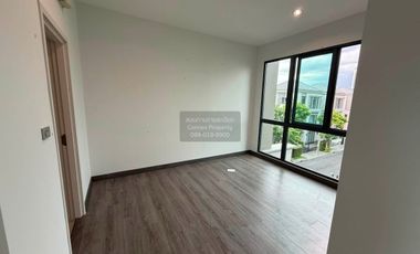 For sale 3 bedrooms house in Chatuchak, Bangkok