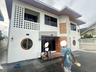 For sale 3 bedrooms house in Wang Thonglang, Bangkok