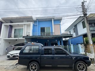 Casa adosada en venta de 3 habitaciones en Nong Khaem, Bangkok