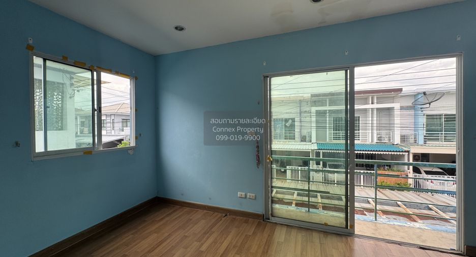 Casa adosada en venta de 3 habitaciones en Nong Khaem, Bangkok