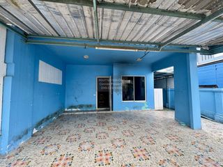 Casa adosada en venta de 3 habitaciones en Nong Khaem, Bangkok