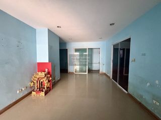 Casa adosada en venta de 3 habitaciones en Nong Khaem, Bangkok