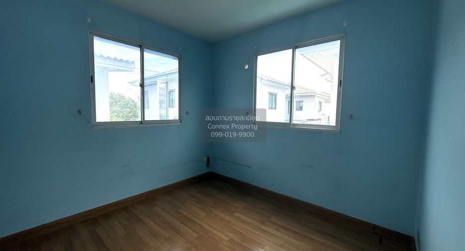 Casa adosada en venta de 3 habitaciones en Nong Khaem, Bangkok
