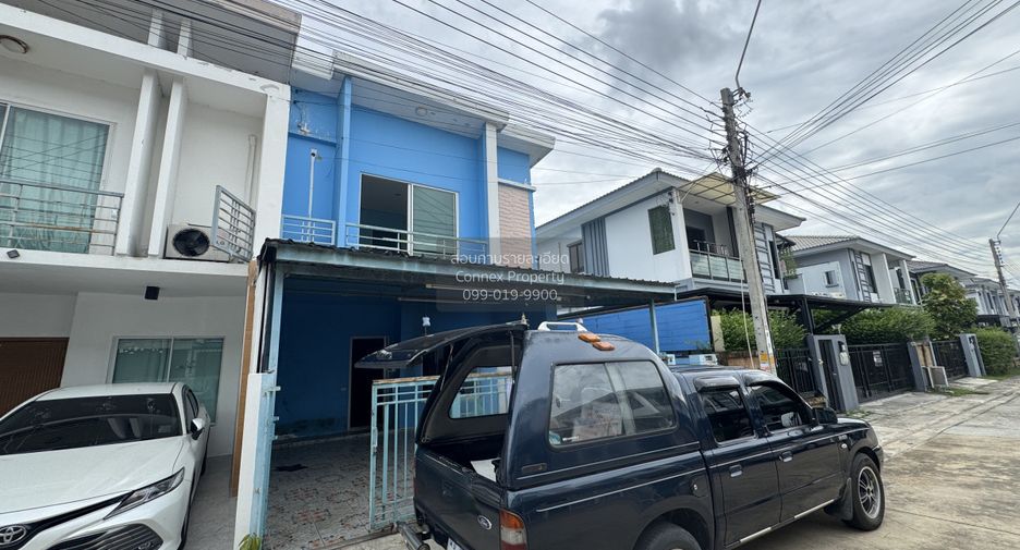 Casa adosada en venta de 3 habitaciones en Nong Khaem, Bangkok