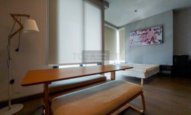For sale 1 bed condo in Khlong Toei, Bangkok