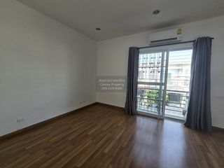 Reihenhaus zum Kauf mit 3 Zimmer in Bang Phli, Samut Prakan