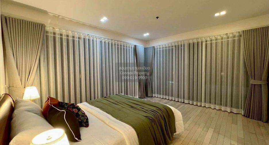 For sale 2 bedrooms condo in Watthana, Bangkok