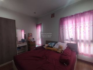 Casa adosada en venta de 4 habitaciones en Lat Lum Kaeo, Pathum Thani