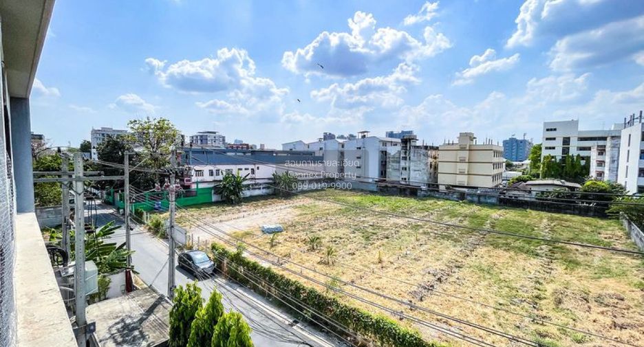 For sale 1 Beds condo in Bang Na, Bangkok