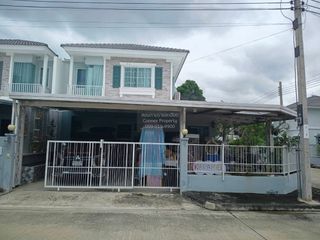 Casa en venta de 4 habitaciones en Phra Samut Chedi, Samut Prakan