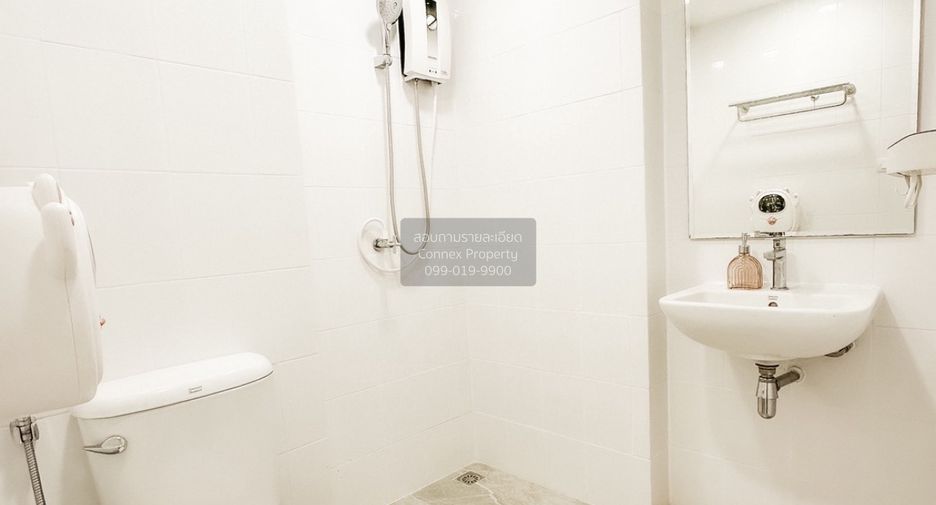 For sale 1 Beds condo in Bang Na, Bangkok