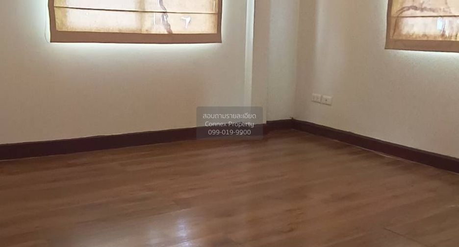 À vendre 3 chambres maison à Bang Bua Thong, Nonthaburi
