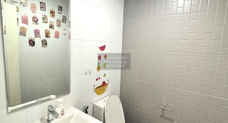For sale 3 bedrooms townhouse in Phra Khanong, Bangkok