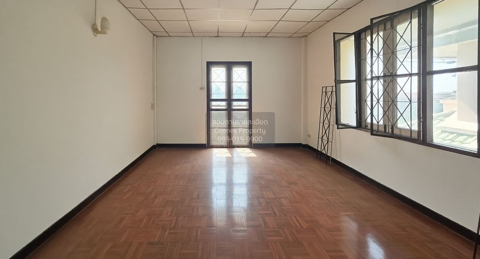 Casa adosada en venta de 3 habitaciones en Bang Bua Thong, Nonthaburi