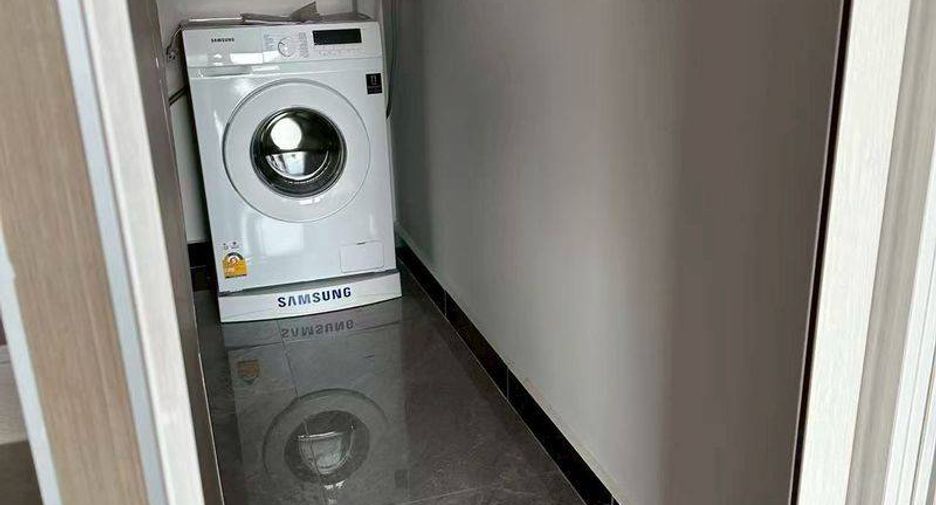 Condo en venta de 3 habitaciones en Huai Khwang, Bangkok