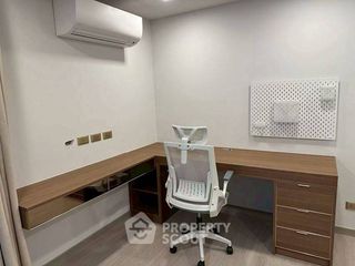 For sale 3 bedrooms condo in Huai Khwang, Bangkok