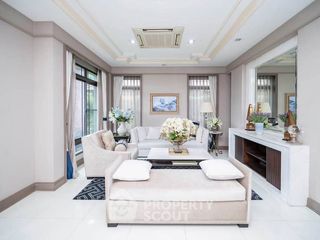 À vendre 5 chambres maison à Sai Mai, Bangkok