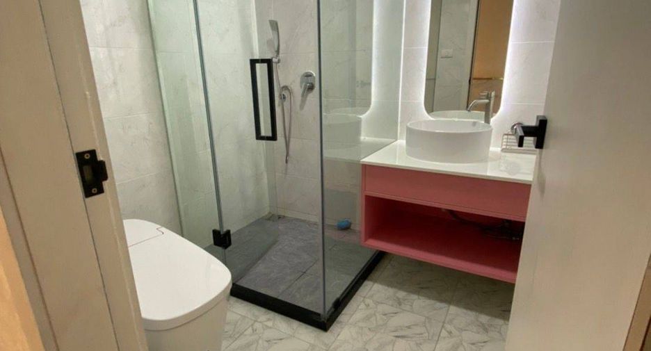 Condo en alquiler de 1 habitaciones en Huai Khwang, Bangkok