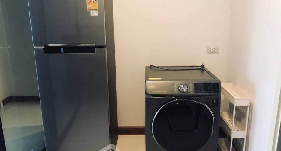 For rent 1 bed condo in Khlong San, Bangkok
