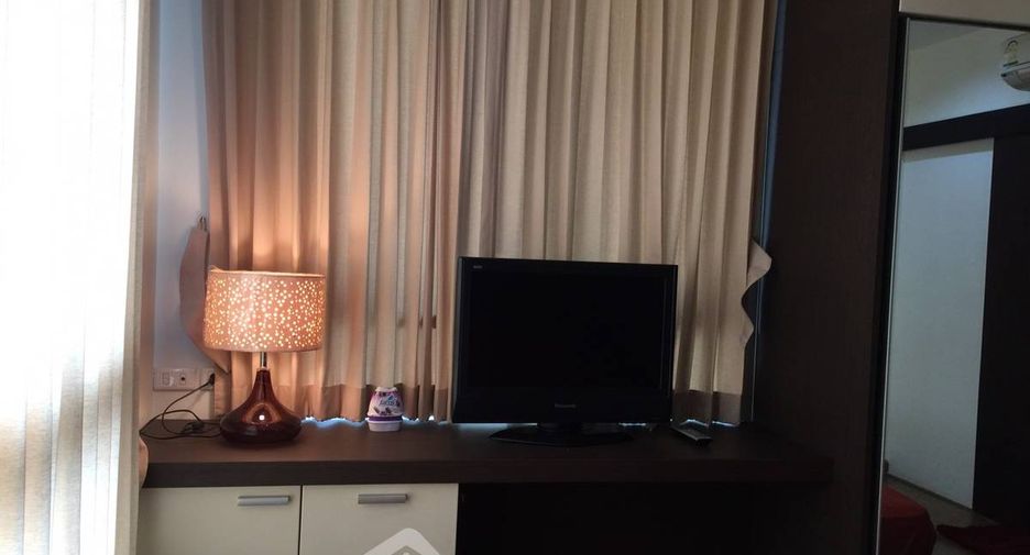 Condo en alquiler de 1 habitaciones en Khlong Toei, Bangkok