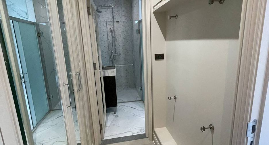 For rent 2 ベッドルーム condo in Pathum Wan, Bangkok