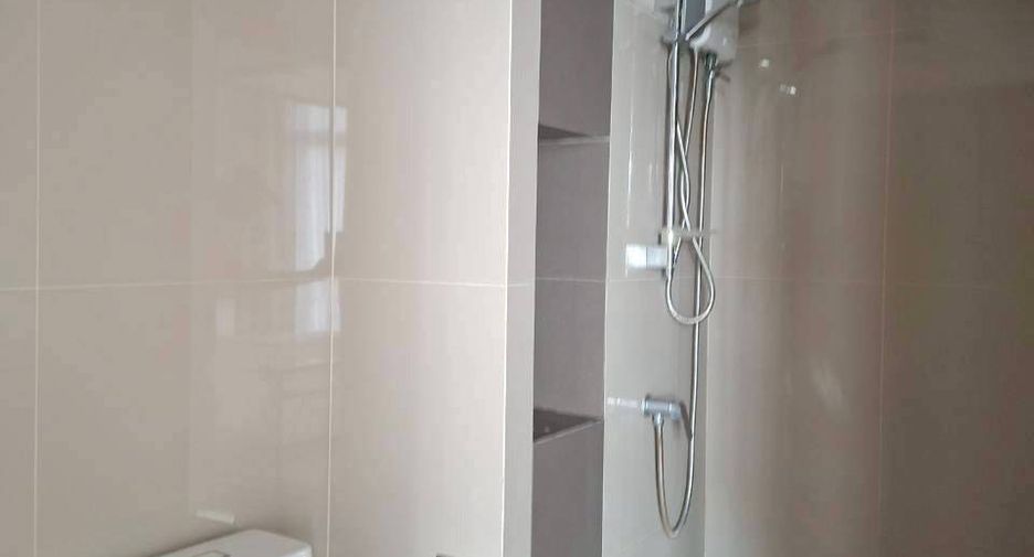 For rent 2 bedrooms condo in Bang Phlat, Bangkok