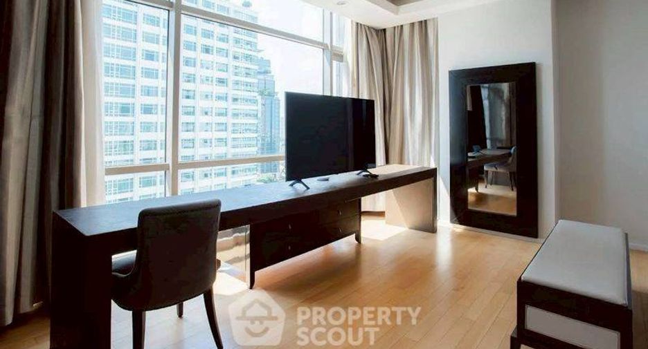 For rent 3 ベッドルーム apartment in Khlong Toei, Bangkok