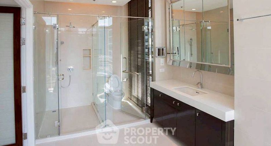 For rent 3 ベッドルーム apartment in Khlong Toei, Bangkok