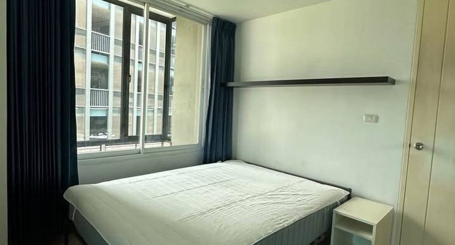 For rent 2 bedrooms condo in Huai Khwang, Bangkok