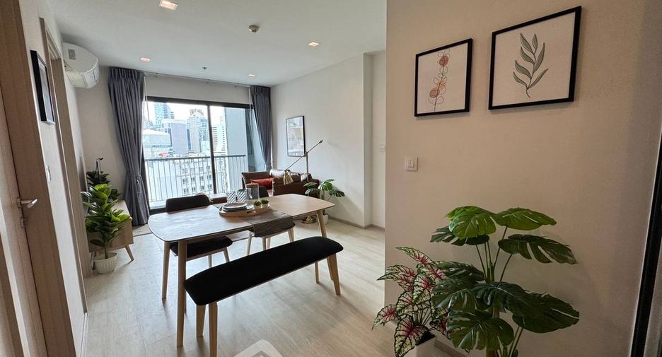 Wohnung zur Miete mit 2 Zimmer in Pathum Wan, Bangkok