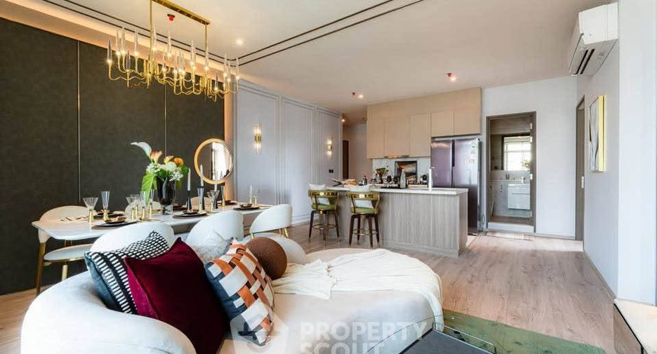 For rent 2 bedrooms condo in Watthana, Bangkok