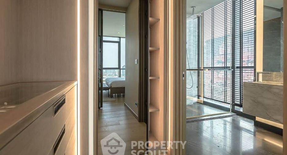 For rent 2 bedrooms condo in Watthana, Bangkok