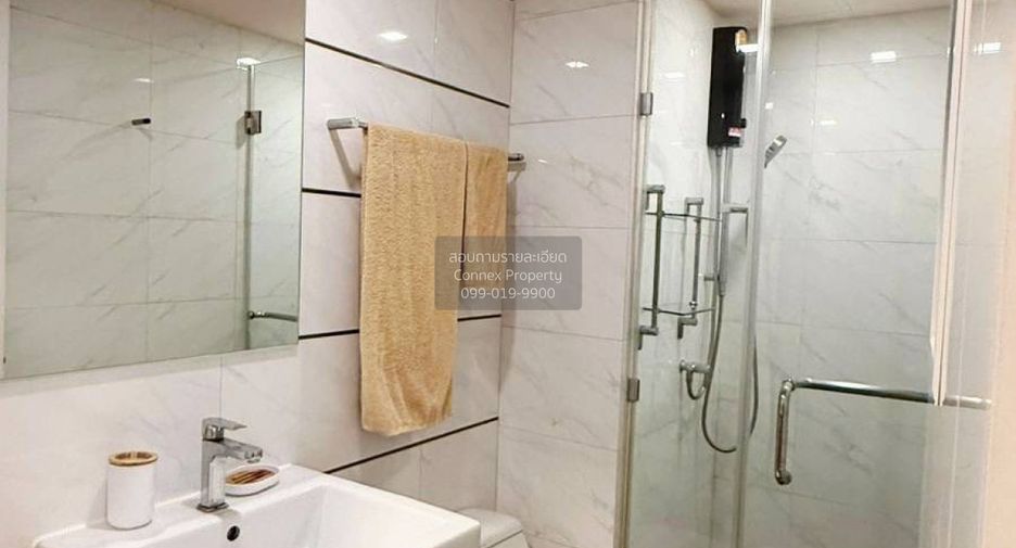 For rent 2 bedrooms condo in Phra Khanong, Bangkok