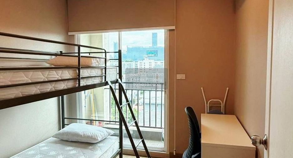 For rent 2 bedrooms condo in Phra Khanong, Bangkok