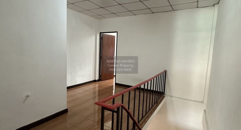 Reihenhaus zur Miete mit 3 Zimmer in Bangkok Yai, Bangkok