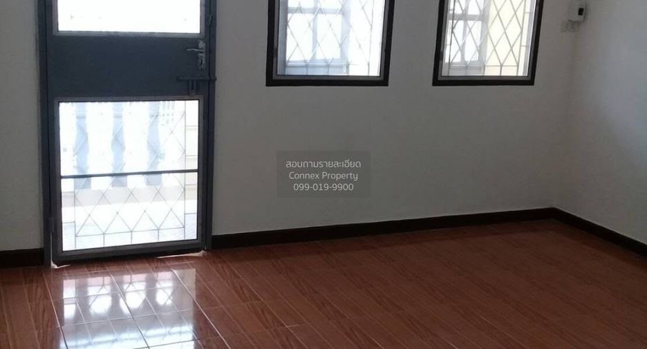 Reihenhaus zur Miete mit 3 Zimmer in Bangkok Yai, Bangkok