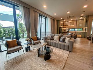 Haus zur Miete mit 4 Zimmer in Saphan Sung, Bangkok