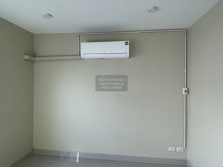 For rent 3 bedrooms townhouse in Suan Luang, Bangkok