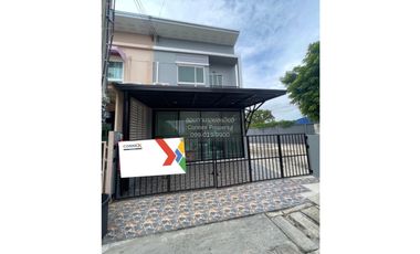For rent 3 bedrooms townhouse in Suan Luang, Bangkok