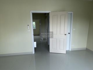 For rent 3 bedrooms townhouse in Suan Luang, Bangkok